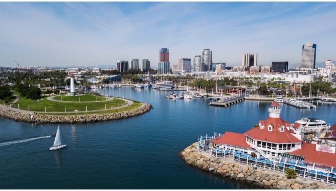 Long Beach title loans with low interest rates.